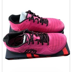 BORN PRIMITIVE Woman's savage 1 MV bubble gum pink/black athletic sneakers -10.5